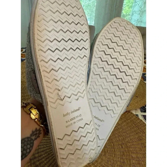 Kathy Ireland Women’s size x-large 11/12 slippers - Picture 3 of 5